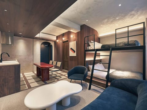 Bed, TV and multimedia, Living room, Photo of the whole room, Seating area, Bedroom, bunk bed