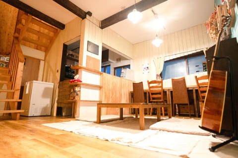 Communal lounge/ TV room, Living room, Dining area
