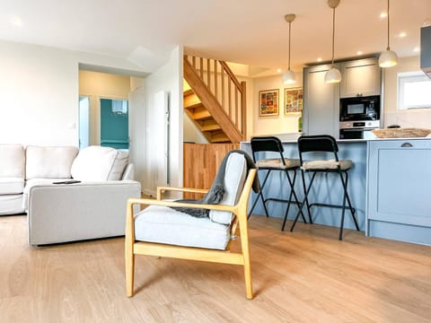 Communal lounge/ TV room, Living room