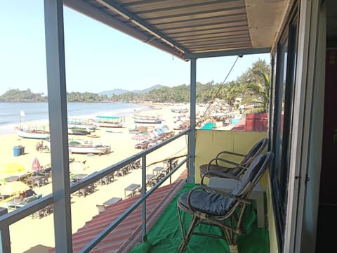 Lake view, Sea view