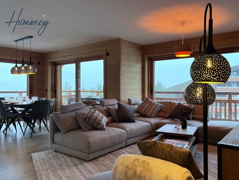 Natural landscape, View (from property/room), Living room