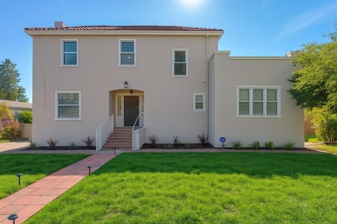 Bay Area Escape- Sleeps 8-Near SF , Oakland, and Napa House in Vallejo