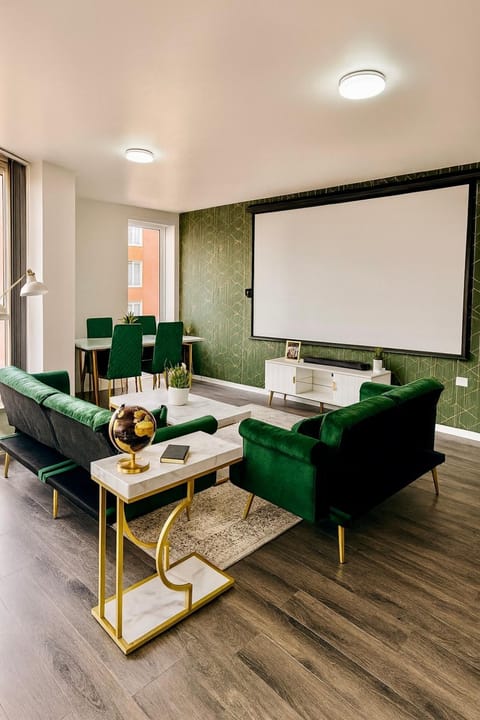 TV and multimedia, Living room, Seating area