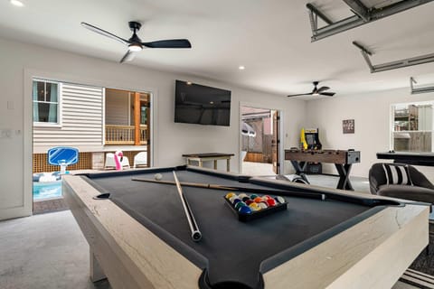 The Royal Floridian l Heated Pool l Walk to DNTN House in Saint Augustine