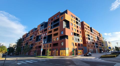 Property building, Day, Neighbourhood, Street view, Location