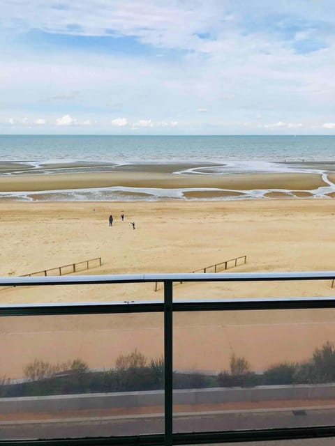 Studio Mer du Nord, Vue sur mer Apartment in De Panne