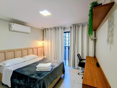 Bed, Balcony/Terrace, Photo of the whole room, Bedroom, internet, towels, wardrobe, air conditioner
