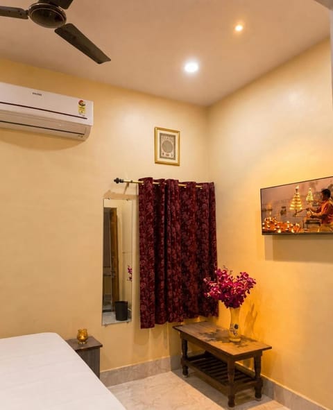 Bed, Photo of the whole room, Bedroom, VIP, air conditioner, air conditioner