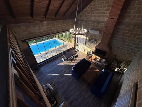 Seating area, Pool view
