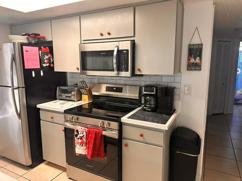 Kitchen or kitchenette, dishwasher, oven, pet friendly, stove, toaster