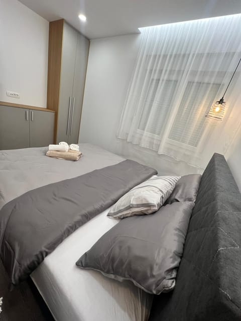 Millie Apartment - Cozy Stay with Parking Apartment in Mostar