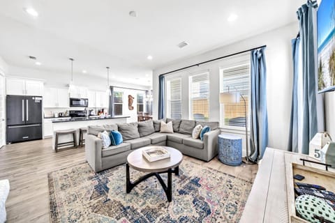 Living room, Dining area, Dinner, kitchen, kitchen