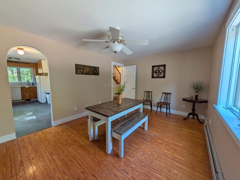 Acadia Hiking Hideaway 1 dog ok sleeps 6 family House in Trenton