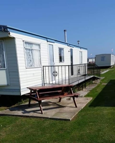 Jeans Caravan hire ref G Campground/
RV Resort in Ingoldmells
