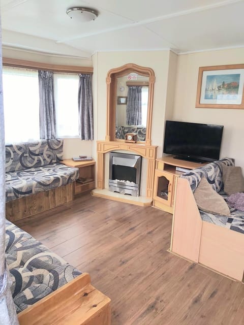 Jeans Caravan hire ref G Campground/
RV Resort in Ingoldmells
