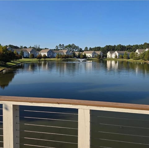 Modern Stay Savannah , Near Airport and Downtown Apartment in Port Wentworth