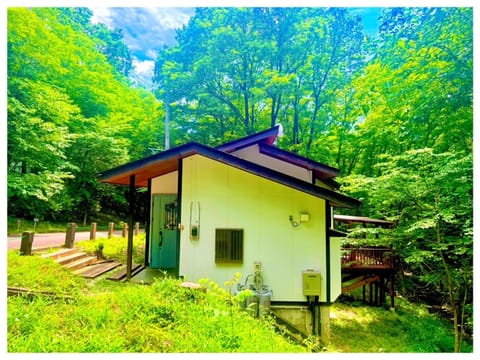 Property building, Day