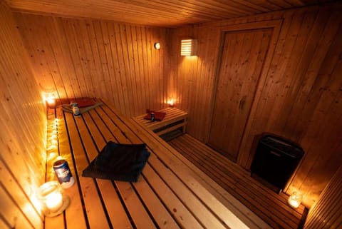 Private Arctic suite with sauna Apartment in Tromso