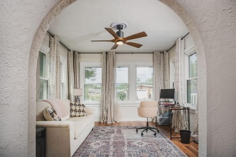 Whimsical Historic Getaway Near Golf Skiing and Wisconsin Southern Lakes House in Powers Lake