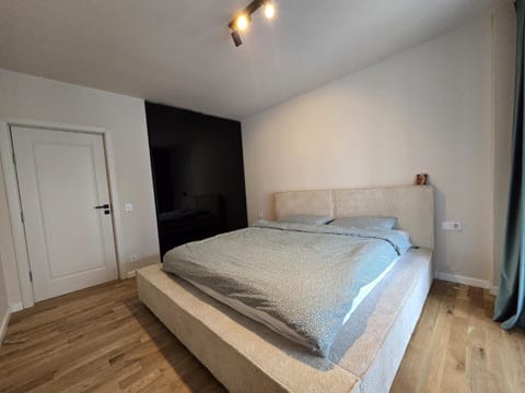 Penthouse Central - 2camere 80mp cu terasă 83mp Apartment in Craiova