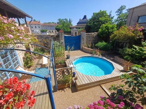 Patio, Swimming pool