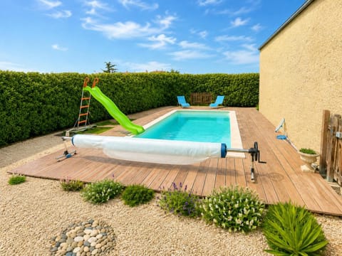 Day, Natural landscape, Garden, Garden view, Pool view, Swimming pool, sunbed
