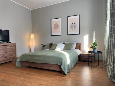 TV and multimedia, Bedroom