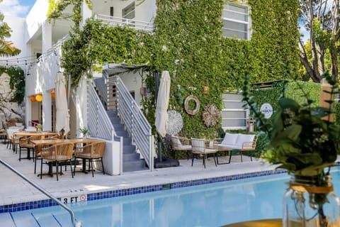 Property building, Patio, Spring, Day, Garden, Seating area, Evening entertainment, Garden view, Pool view, Swimming pool