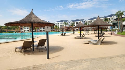 Pool view, Swimming pool