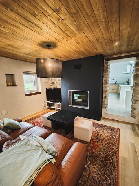 Calme et confort, charmante longère bretonne House in Landerneau