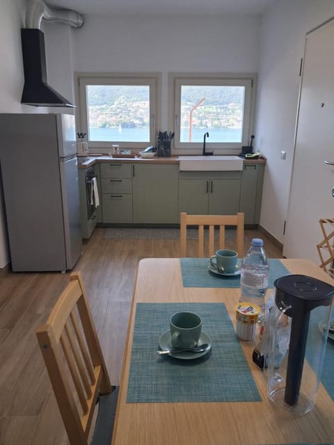 Coffee/tea facilities, Kitchen or kitchenette, Dining area, minibar, oven, pet friendly, stove