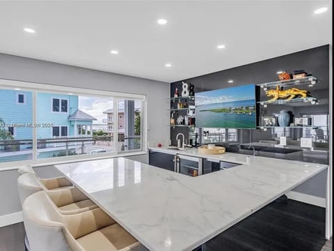 TV and multimedia, Lounge or bar, minibar