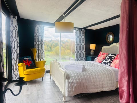 Lookout cabin farm stay firepit Hertford Cabin in Hertford