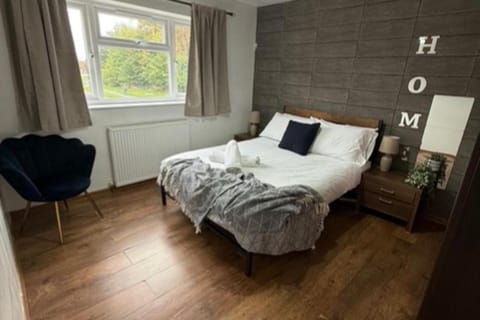Bed, Decorative detail, Seating area, Bedroom, towels