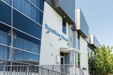 Property building, Day, Street view