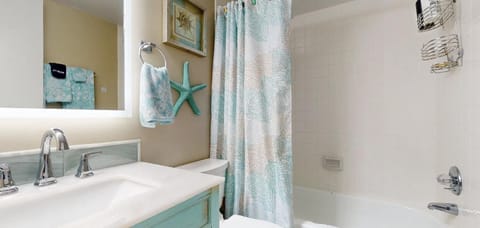 Shower, Bathroom, Bath, towels