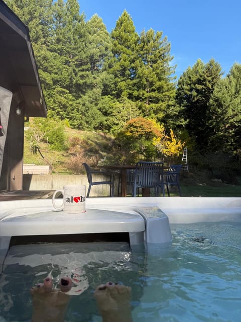 Natural landscape, Garden, Hot Tub, Pool view