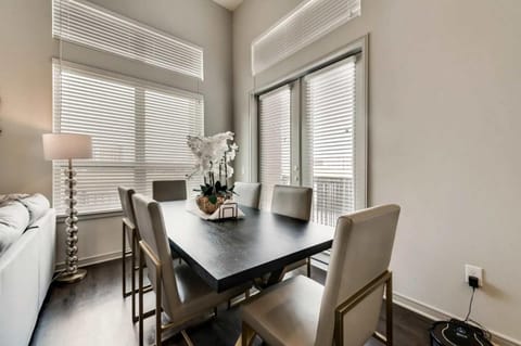 Spacious 3BD Lakeview HWY348 Las-Colinas LC058-1 Apartment in Irving