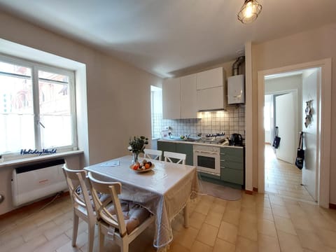 Kitchen or kitchenette, Living room, Dining area, oven, stove