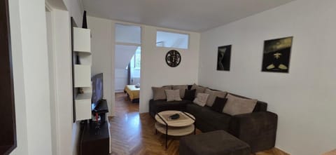 Apartman Ceca Apartment in Novi Sad