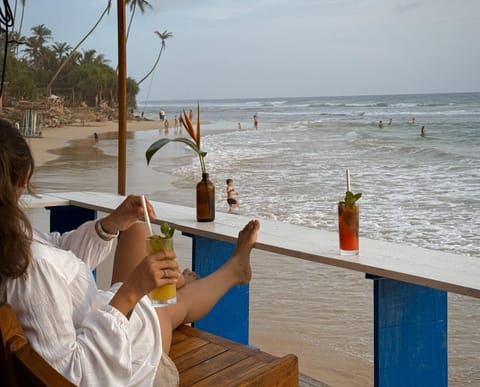 Restaurant/places to eat, Balcony/Terrace, Lounge or bar