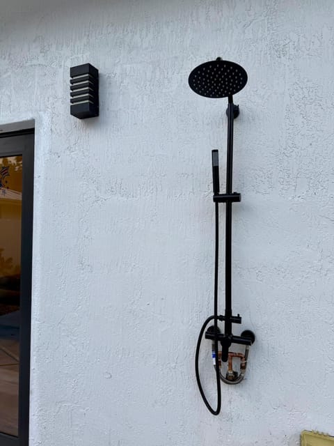 Oasis Yard -Pool-Jets-Game Room-BBQ-Relaxing House in West Park