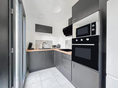 Maison moderne T5 · 4 ch sdb privatives · Terrasse Villa in Poitiers