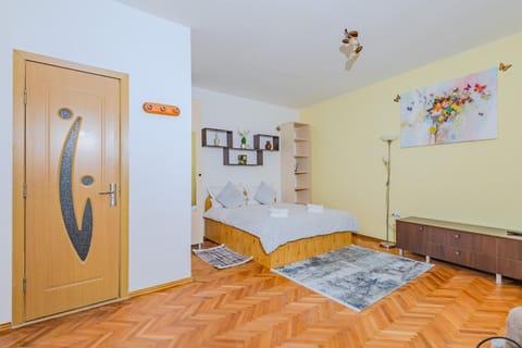Bed, wardrobe