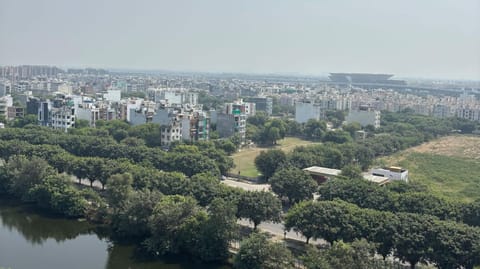 Lake view, Location