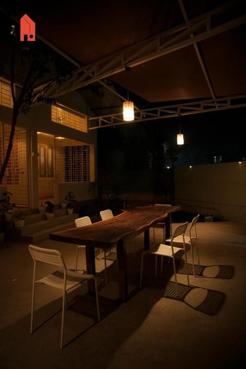 Patio, Night, Seating area, Dining area