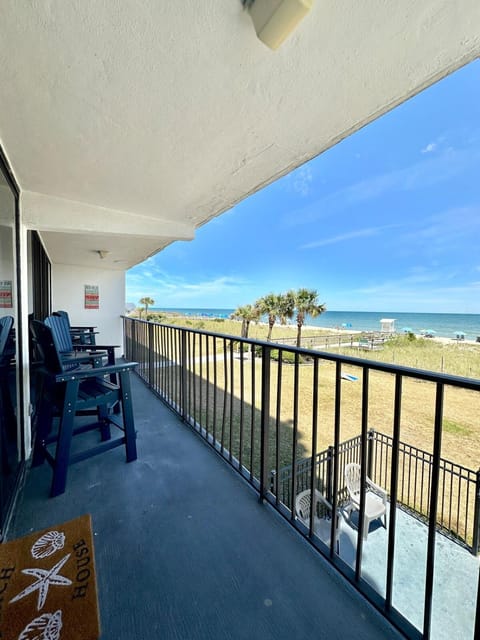 Private Carolina Beach Retreat with Ocean Views! House in Kure Beach