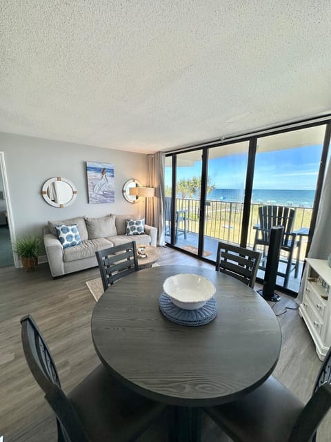 Private Carolina Beach Retreat with Ocean Views! House in Kure Beach