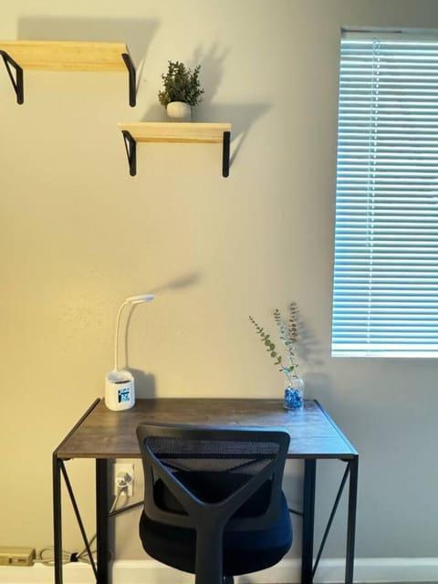 The Cozy Condo - Your Home Base near all amenities Apartment in Aurora