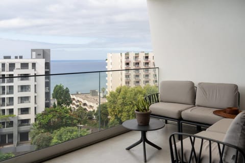 View (from property/room), Balcony/Terrace, Sea view